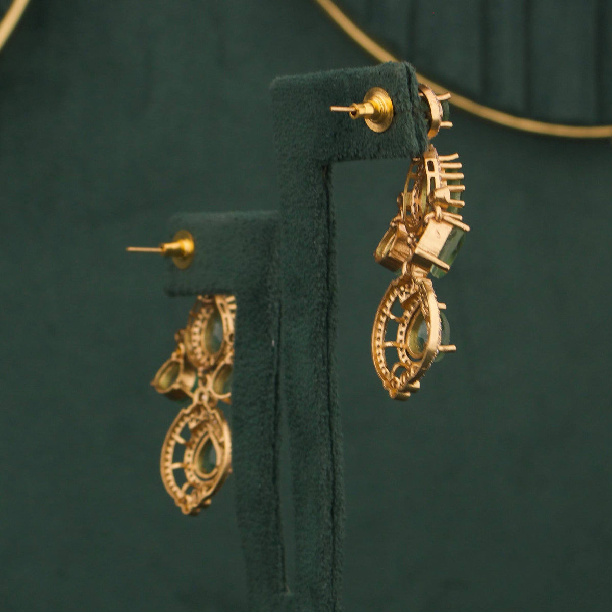 Emerald Victorian Polki Necklace Set With Matching Earrings