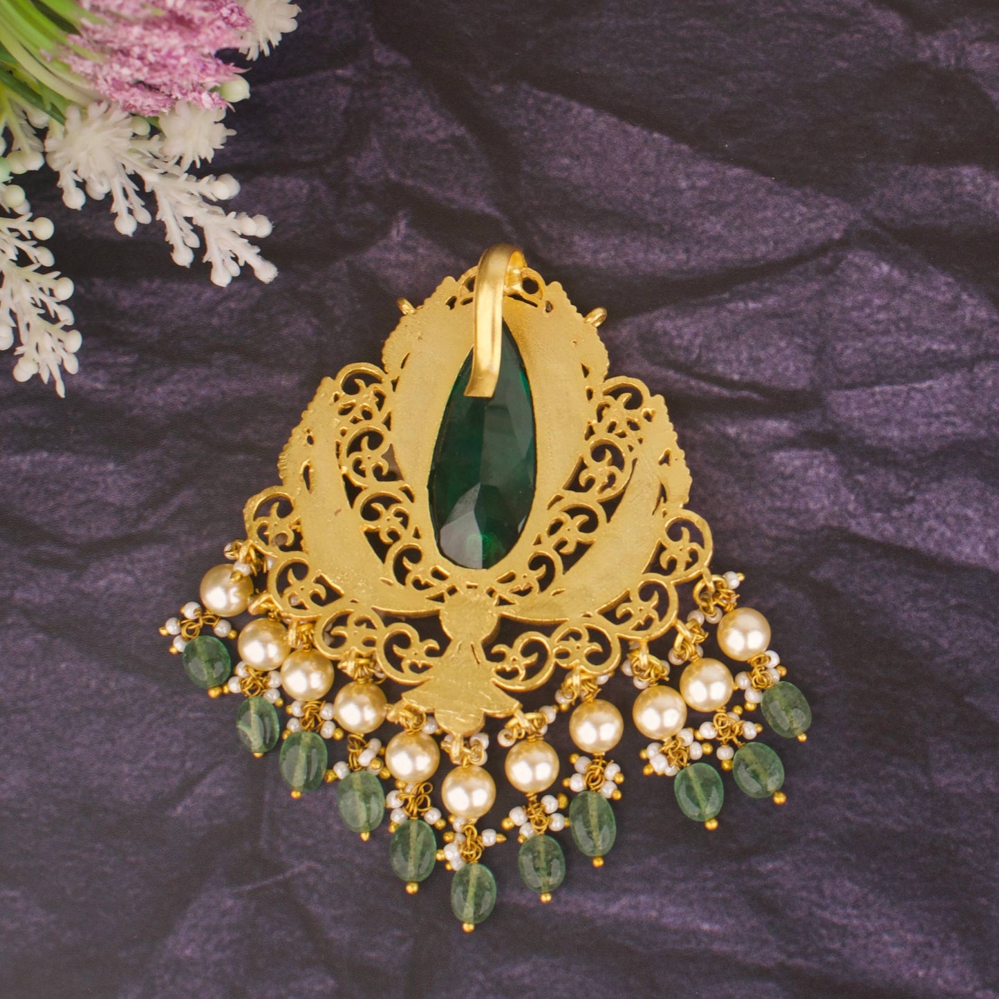Captivating Jadau Kundan Locket With Emerald Stone At Centre