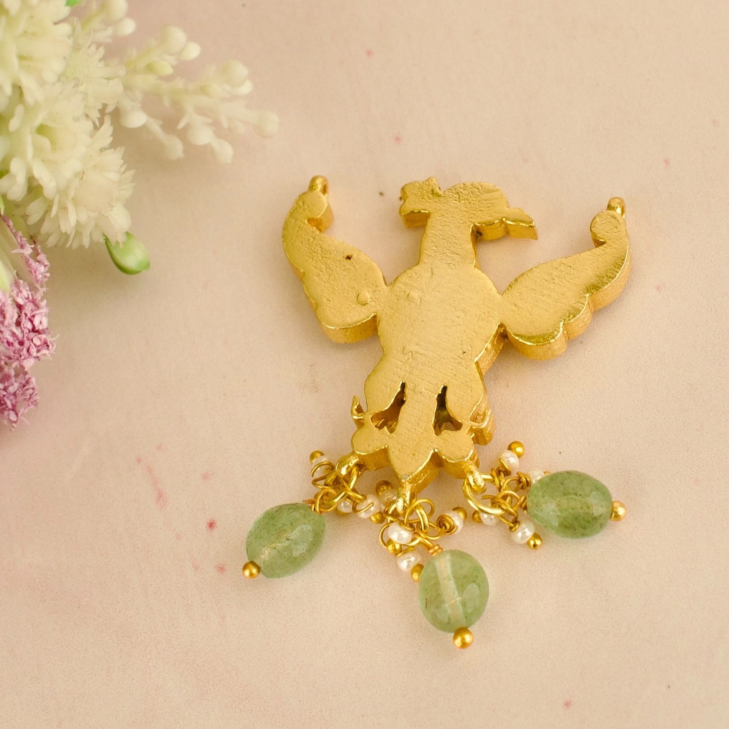 Elegant Design Jadau Kundan Locket