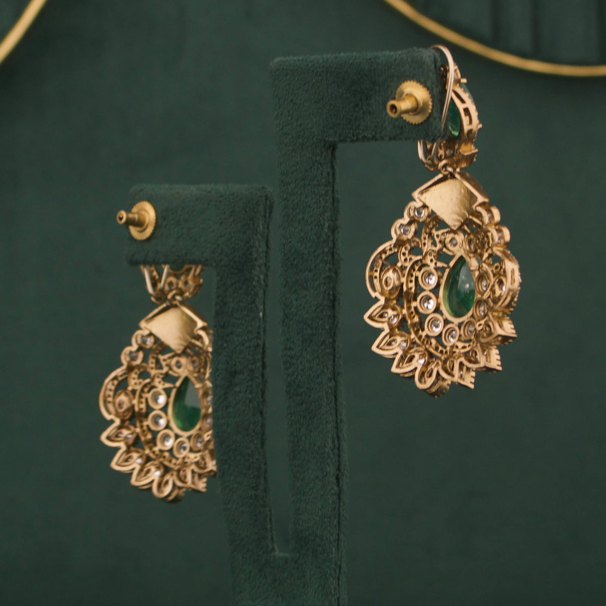 Victorian Kundan Moissanite Polki Necklace Set With Matching Earrings