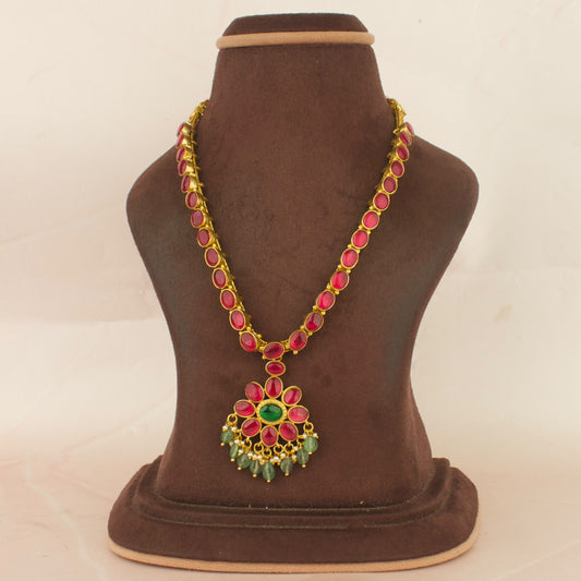 Gold Style Floral Design Locket Jadau Kundan Necklace