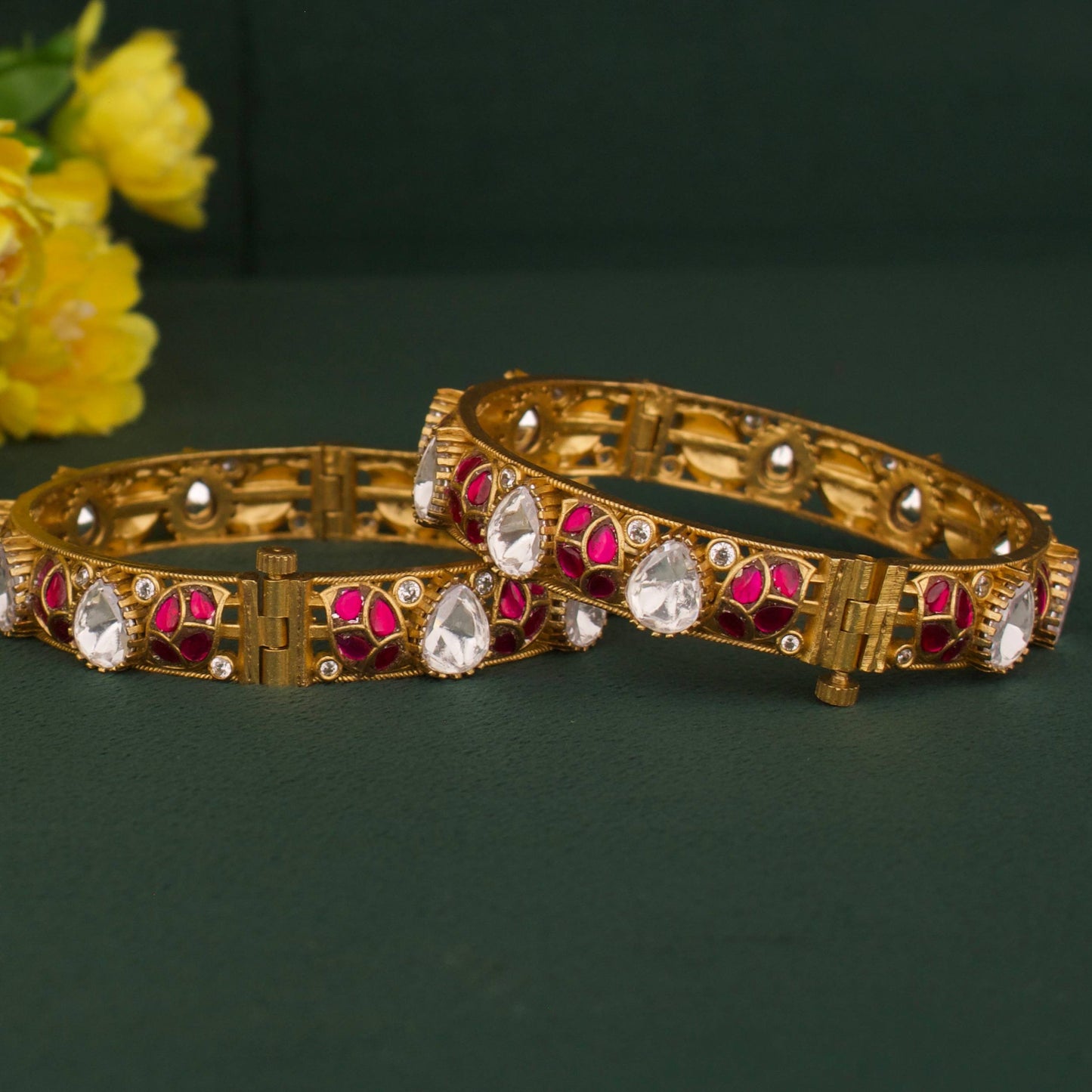 Mehandi Victorian Polki Kundan Bangles