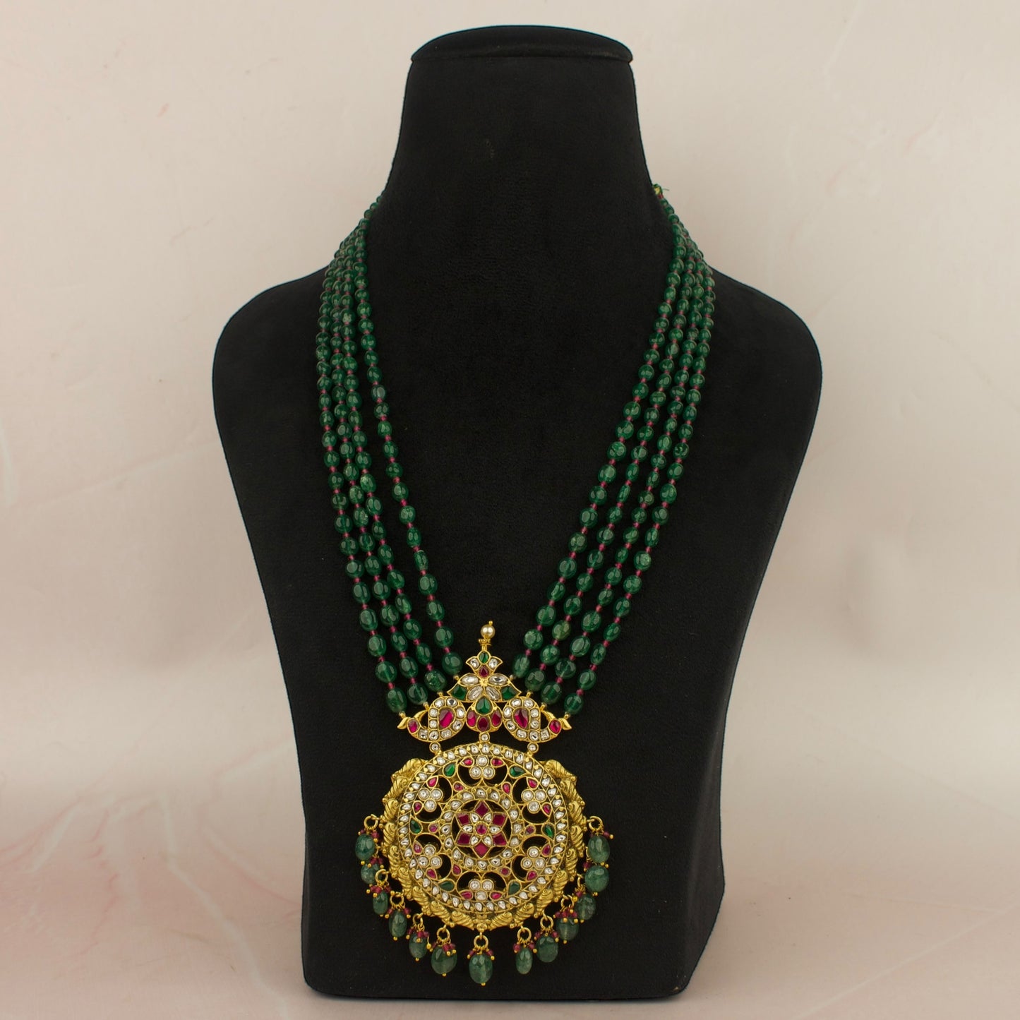 Regal Emerald Jadau Kundan Beads Necklace
