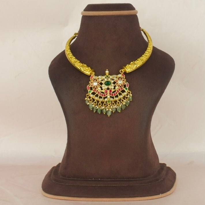 Dazzling Floral Design Jadau Kundan Kanti