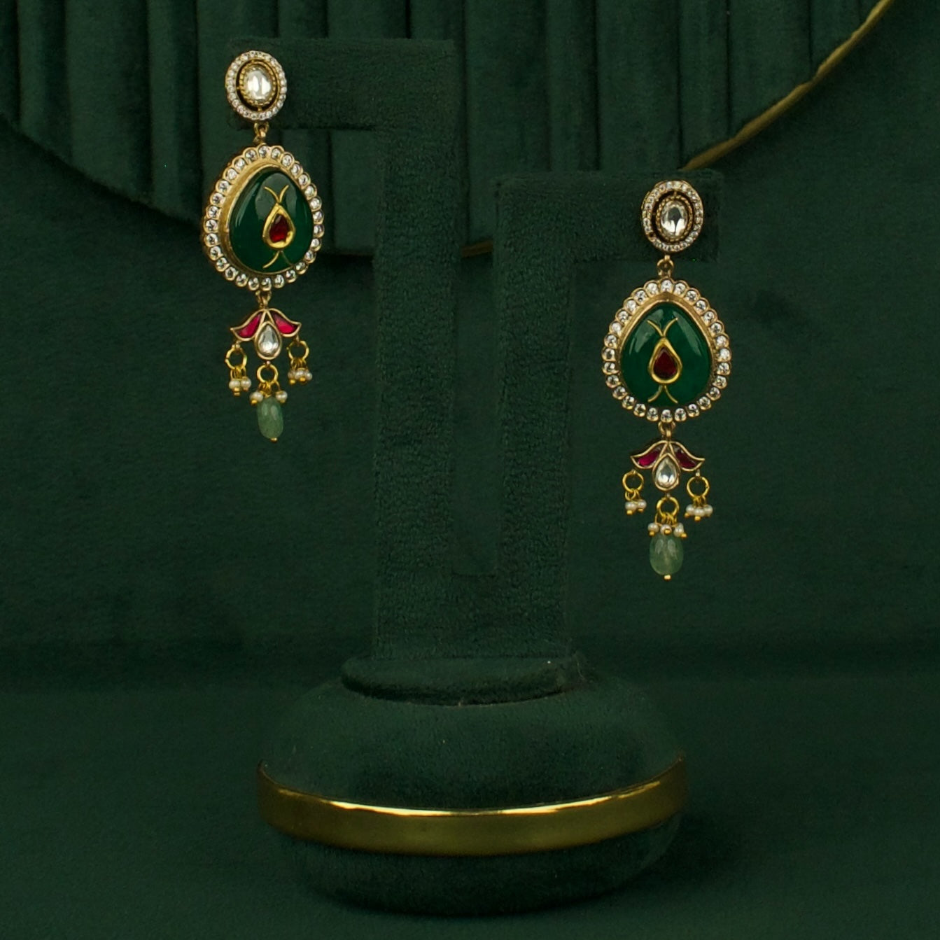 Grand Fusion Kundan & Polki Victorian Necklace with Matching Earrings