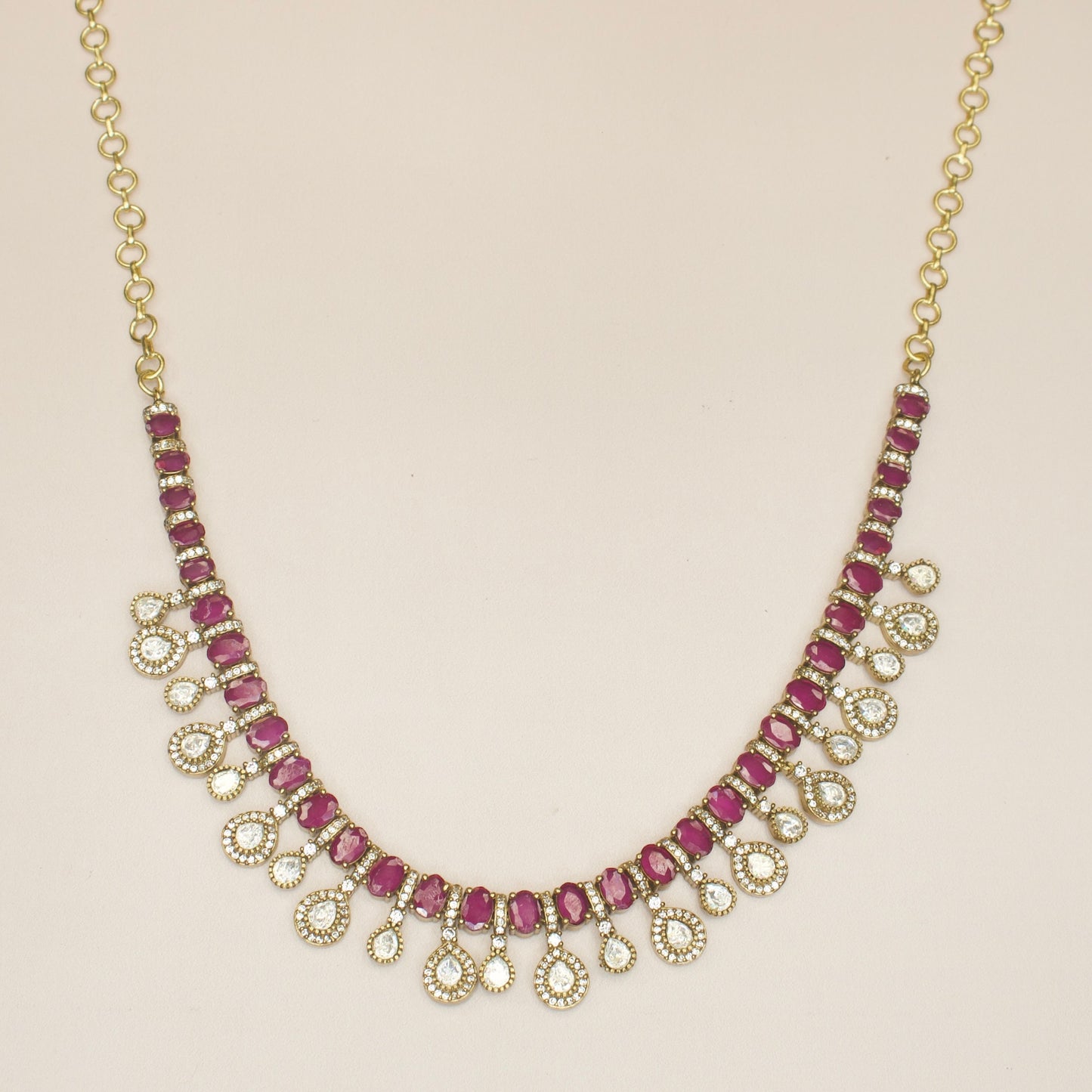 Trending One-Line Victorian Necklace Set with drop earrings