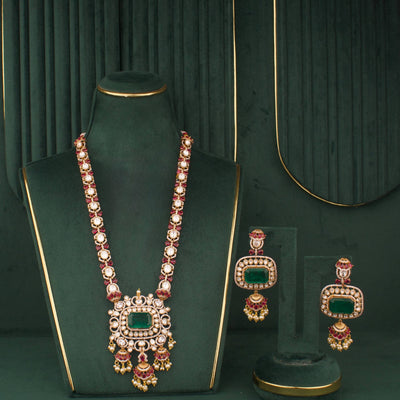 Royal Victorian Necklace Set With Emerald Centre