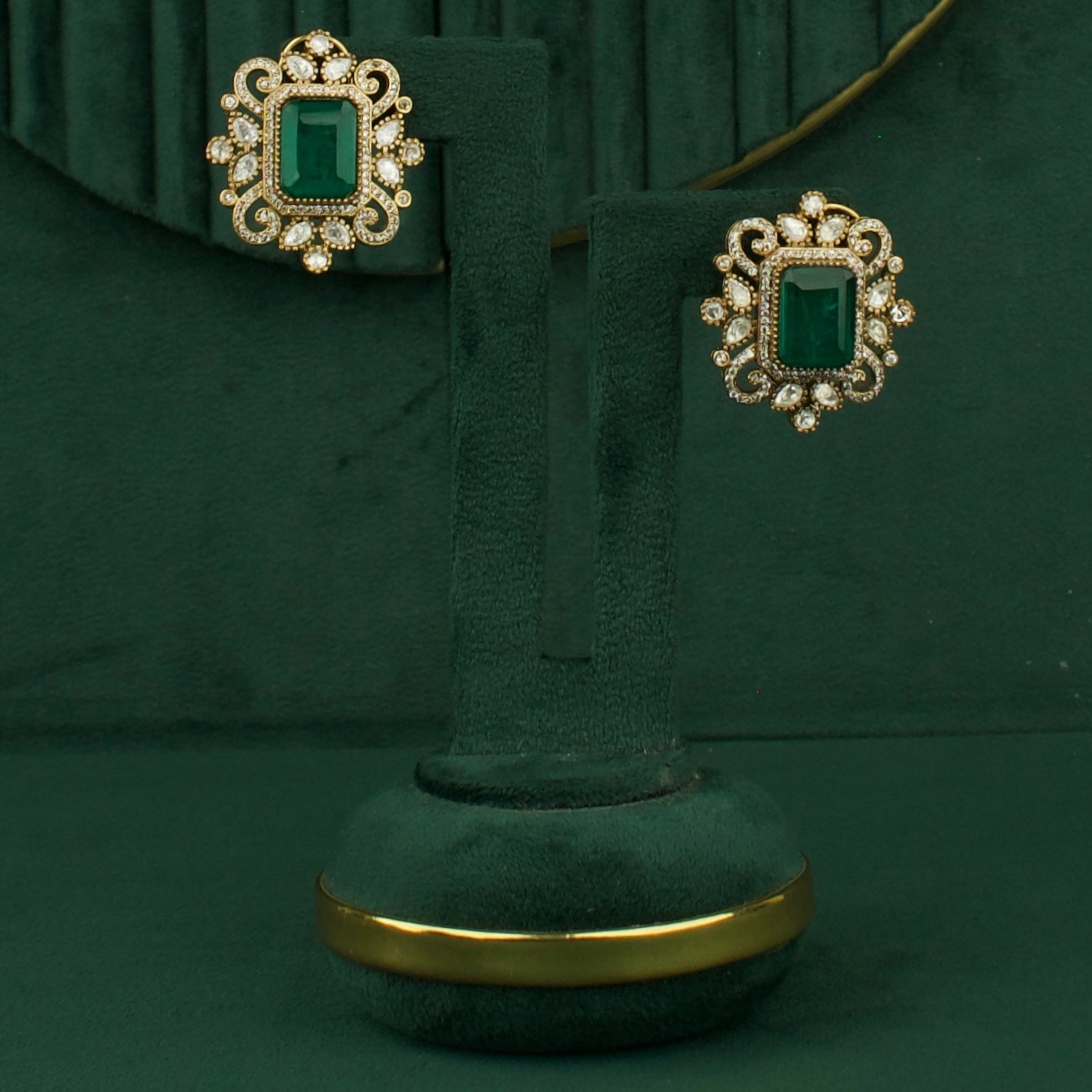 Royal Elegance Design Polki Victorian Necklace with Matching Earrings