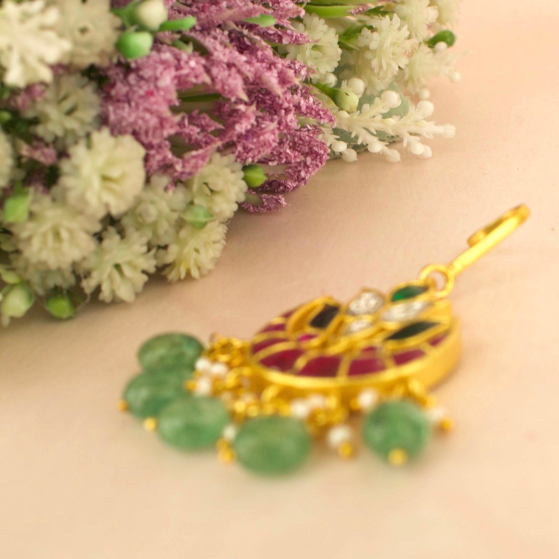 Chandbali Lotus Design Jadau Kundan Short Maang Tikka