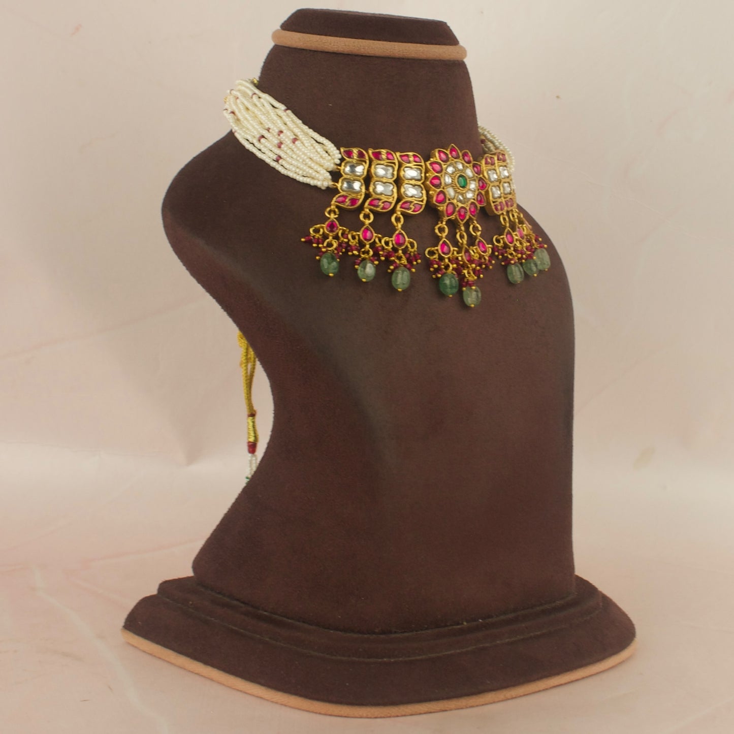Impressive Floral Design Jadau Kundan Beads Choker
