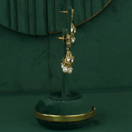 Sleek Design Polki Victorian Short Necklace with butta Earrings