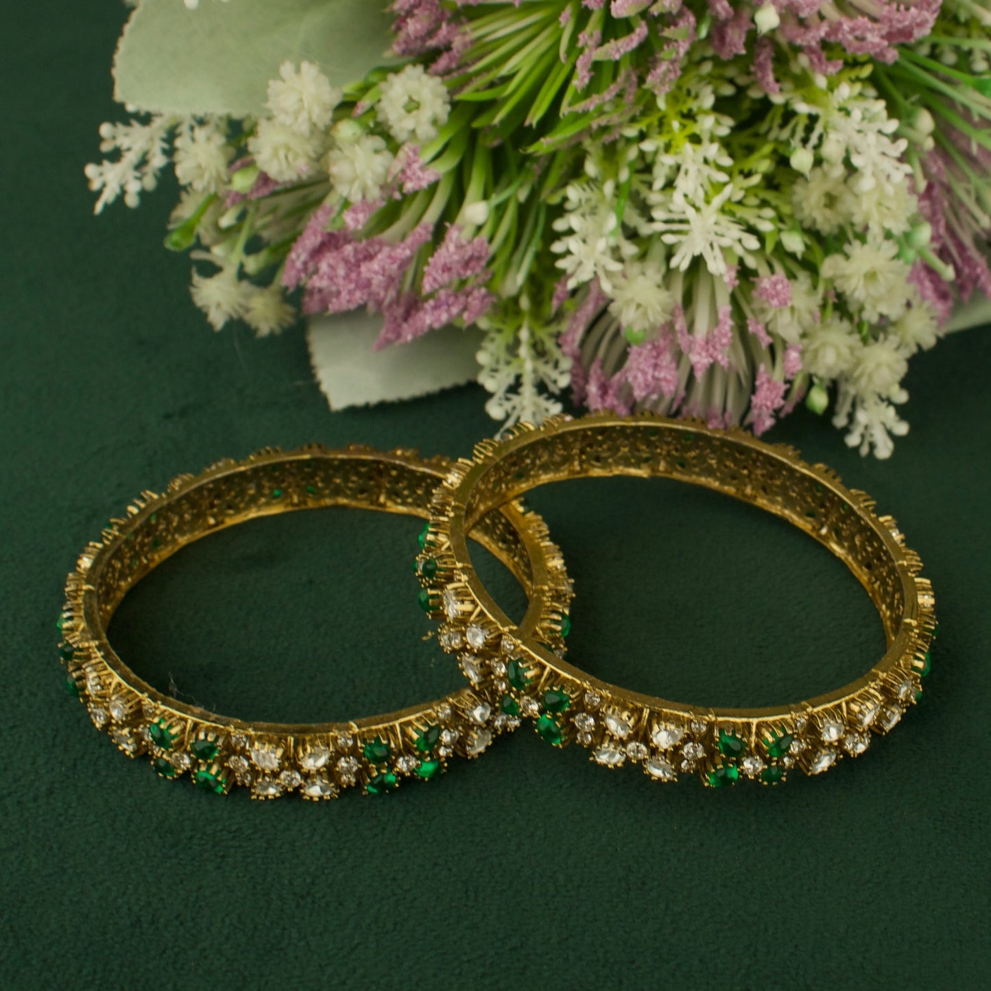 Lavish Design Fusion Kundan & Polki Victorian Bangles