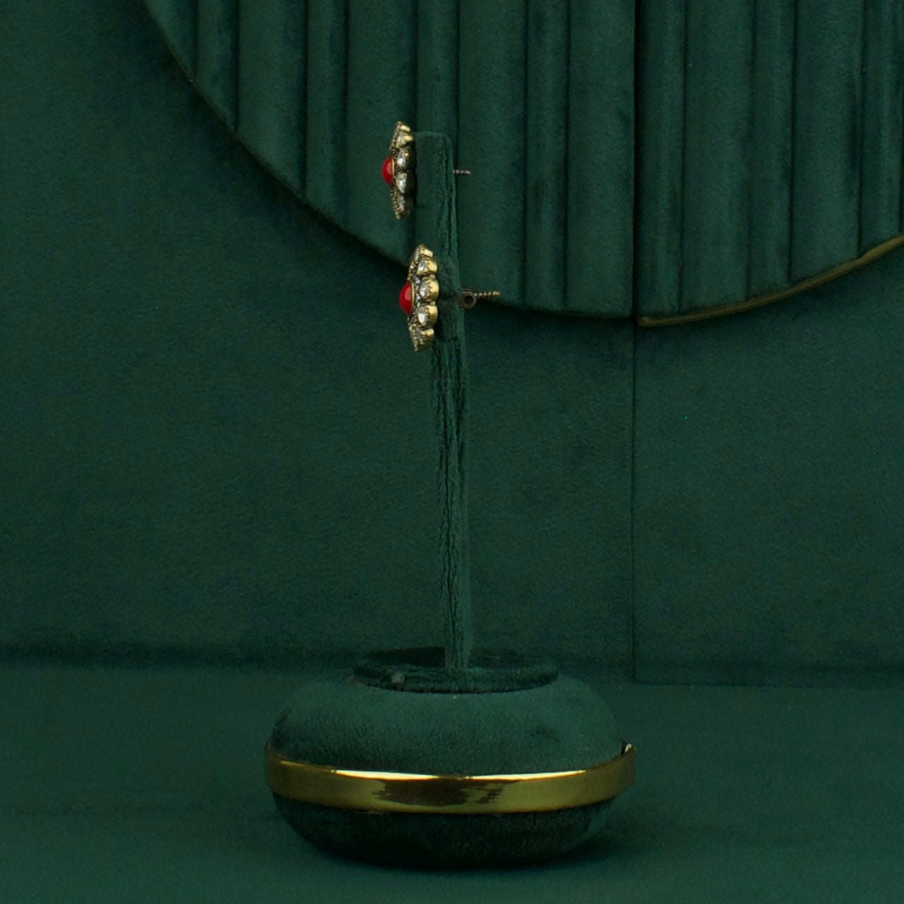 Victorian Elegance Beaded Necklace Set with Side Locket