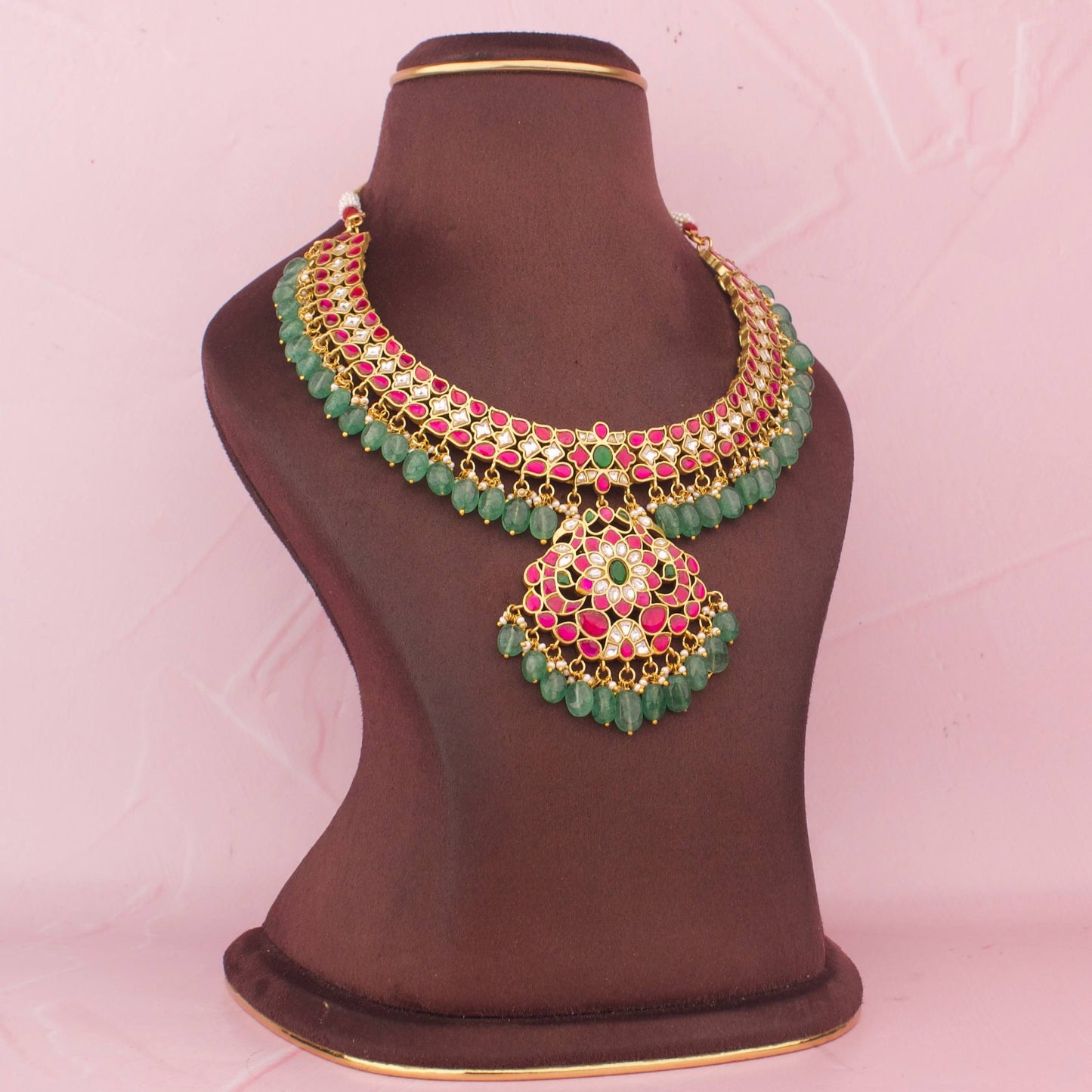 Jadau Kundan Short Necklace With Floral Pendant And Green Hangings