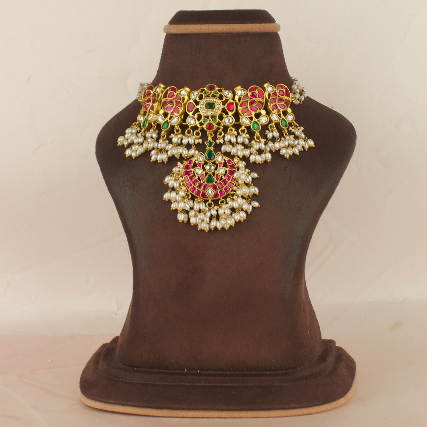 Intricate Chandbali Design Locket Jadau Kundan Beads Choker
