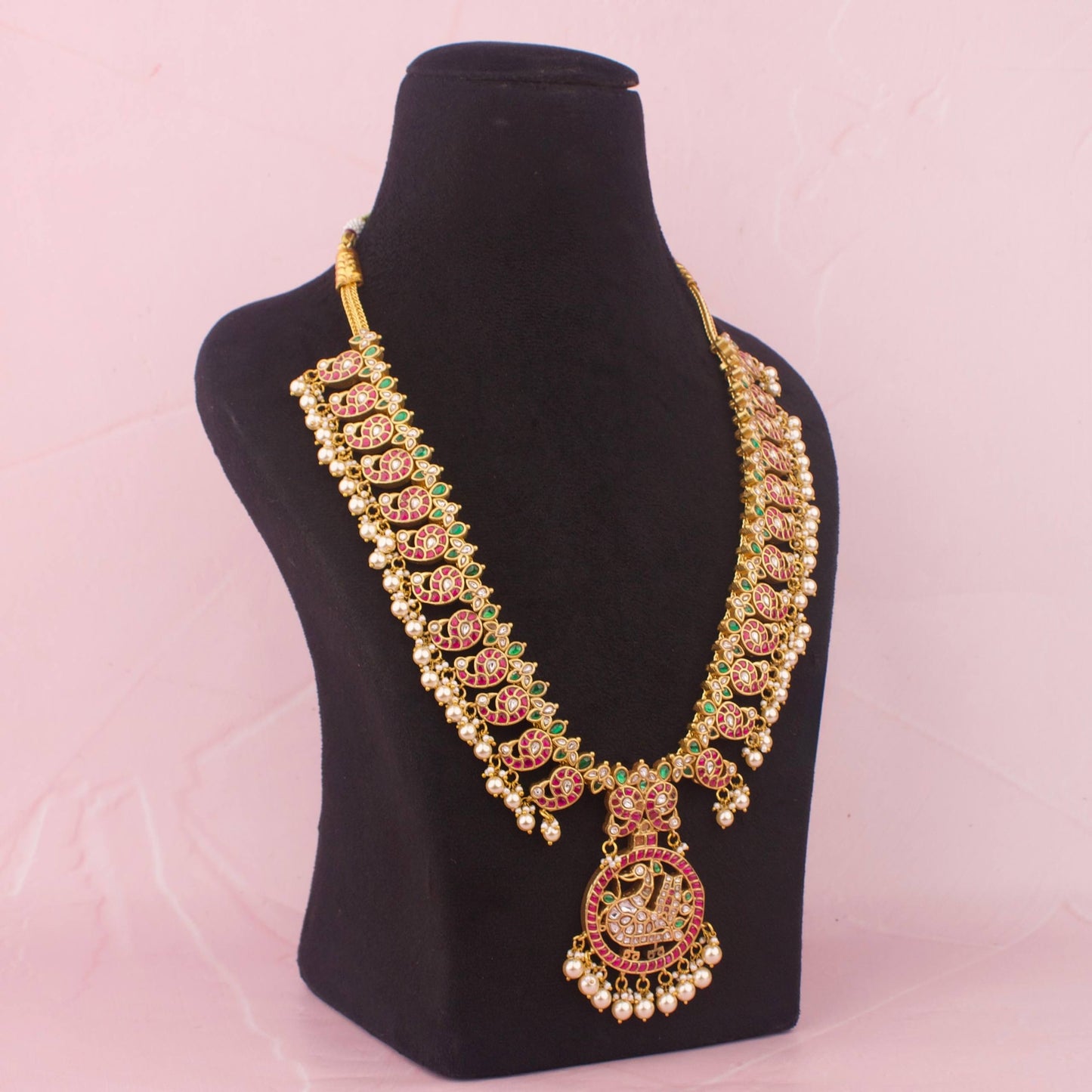 Close-Up Detail View of Statement Jadau Kundan Mango Necklace with pearls | Dulhan Jewels