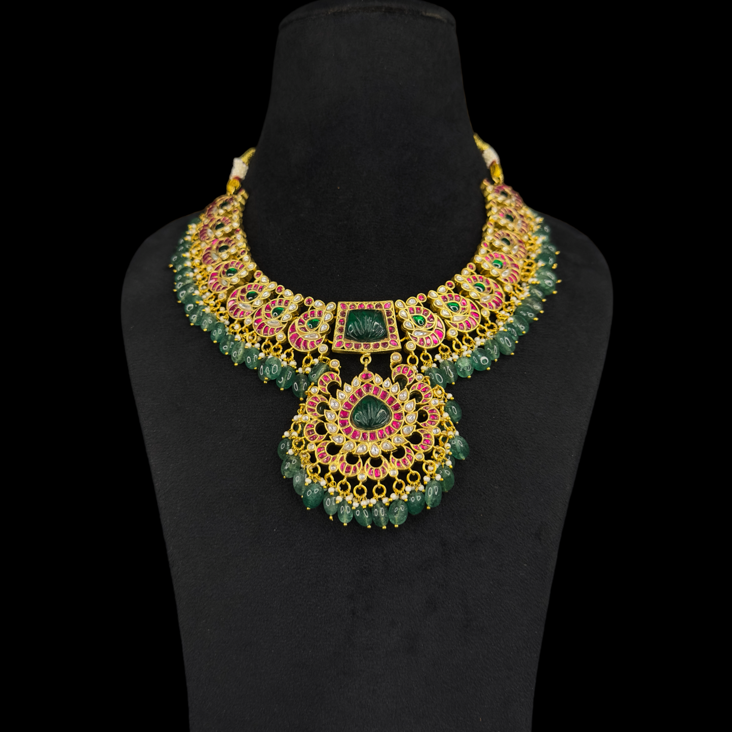 Elegant Jadau Kundan Necklace with Emerald Bead Accents with 22k gold plating This product belongs to Jadau Kundan jewellery category