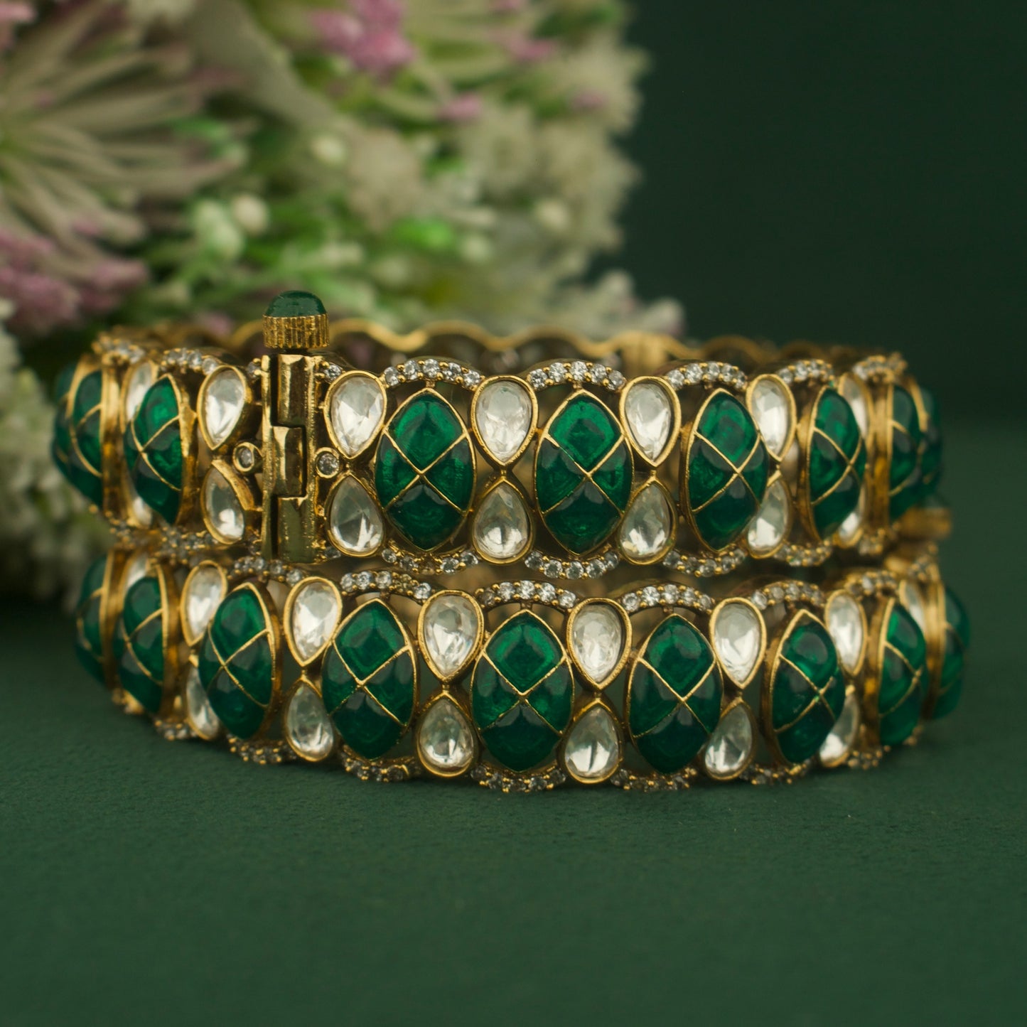 Elegant Design Fusion Kundan & Polki Victorian Bangles