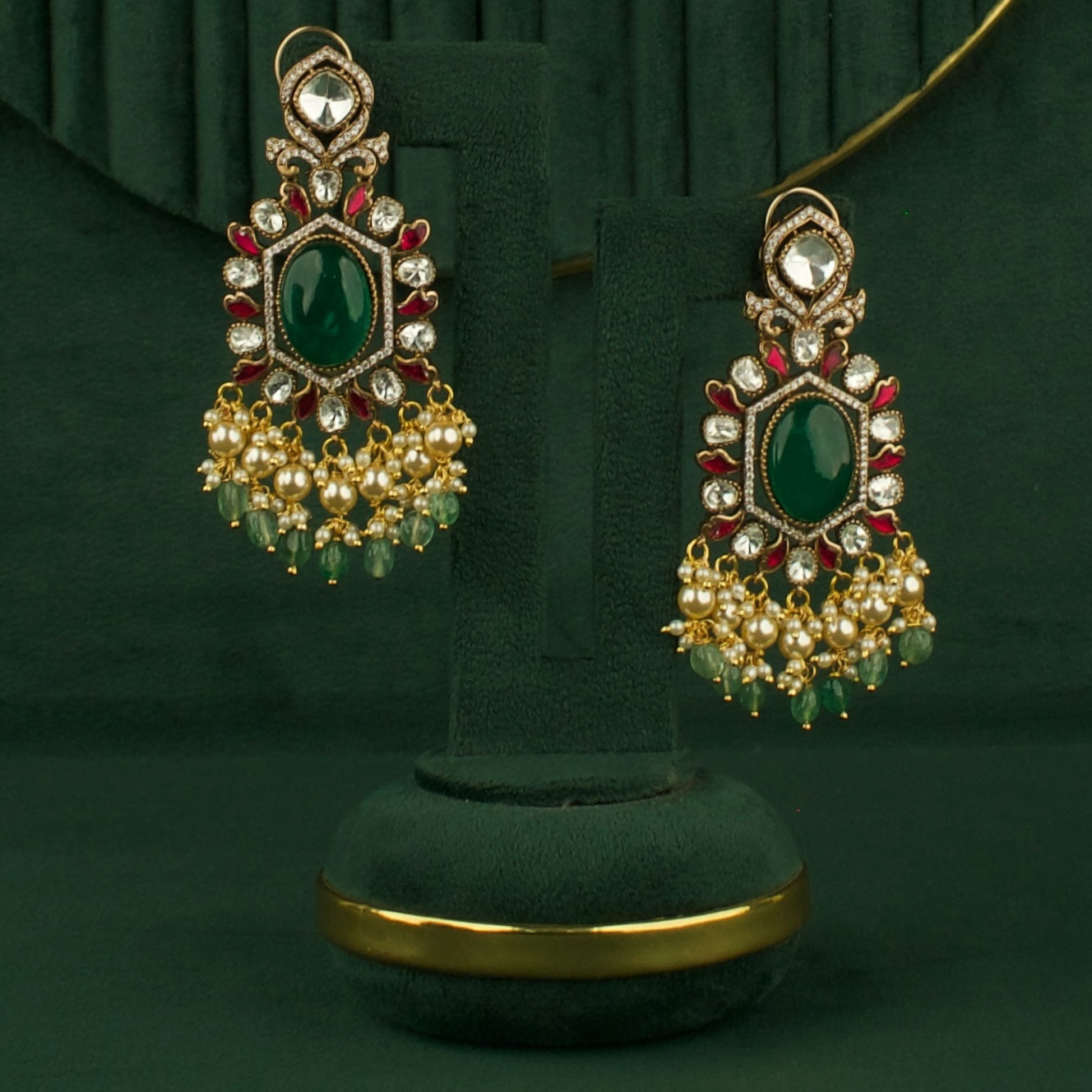 Captivating Fusion Kundan & Polki Victorian Necklace Set