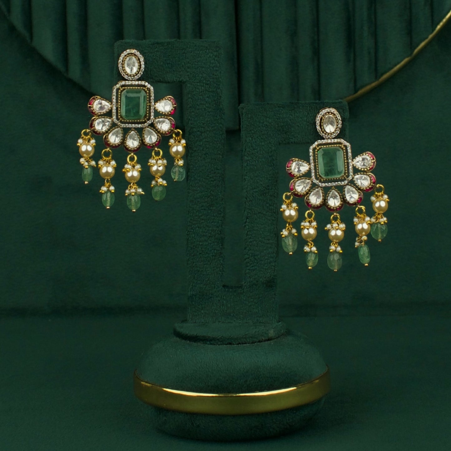 Sleek Polki Necklace With Earrings In Victorian Finish