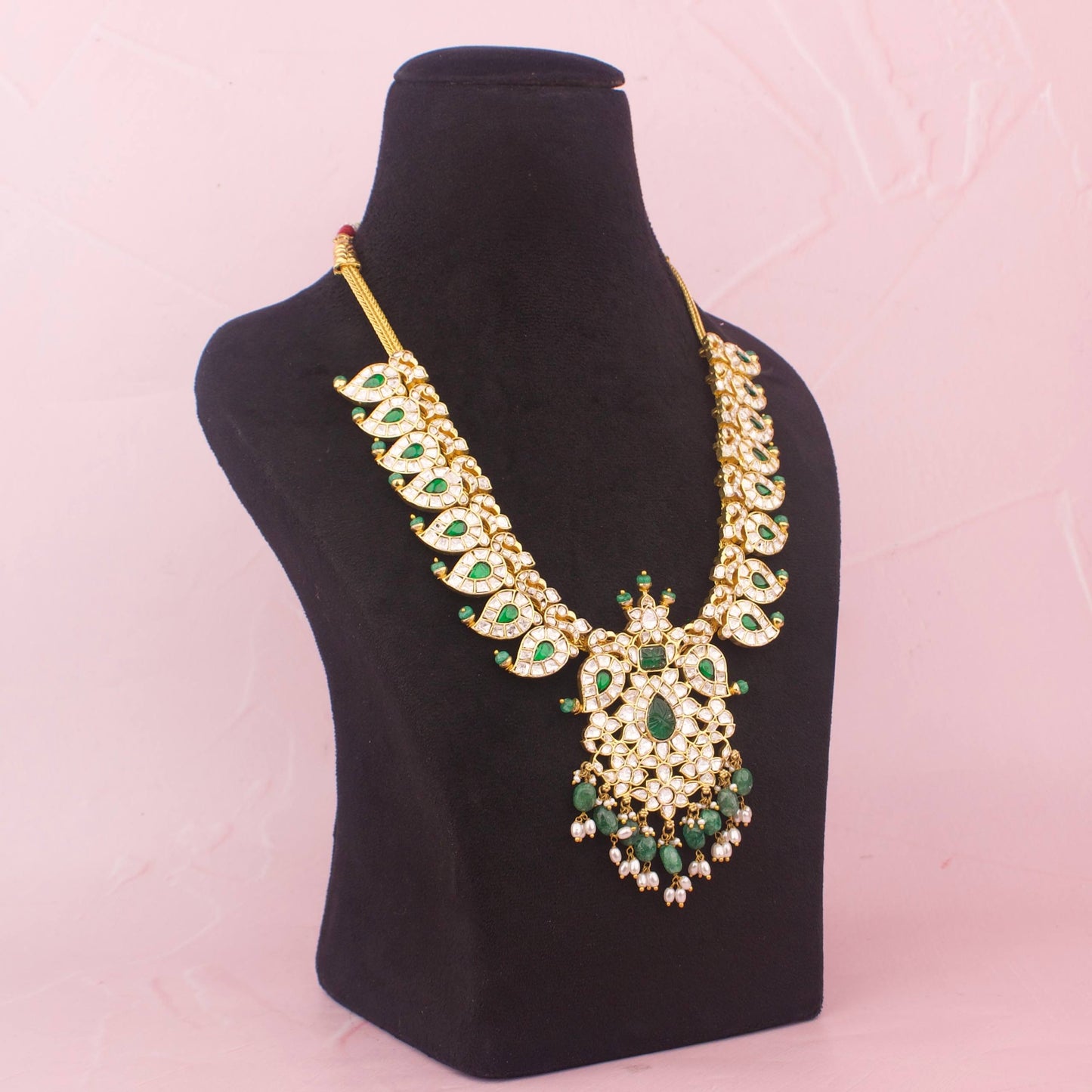 Close-Up Detail View of Regal Moissanite Polki Mangi Necklace With Guttapusalu Hangings | Dulhan Jewels
