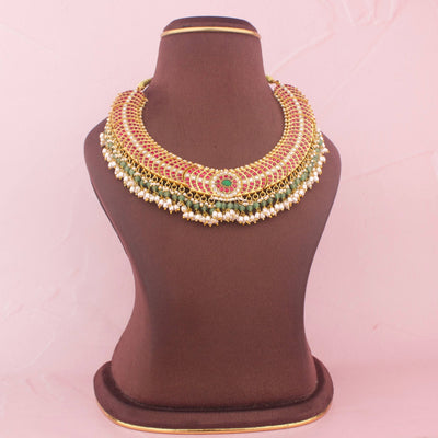 Chand Shape Jadau Kundan Necklace Design With Green Beads