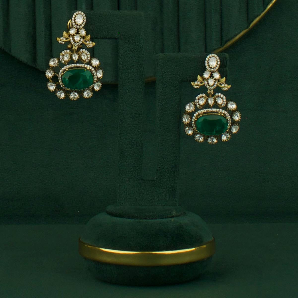 Bridal Victorian Emerald Polki Necklace Set With Matching Earrings