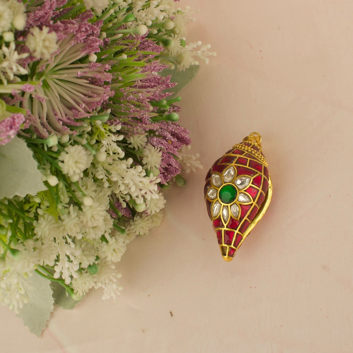 Exquisite Shank Design Jadau Kundan Locket