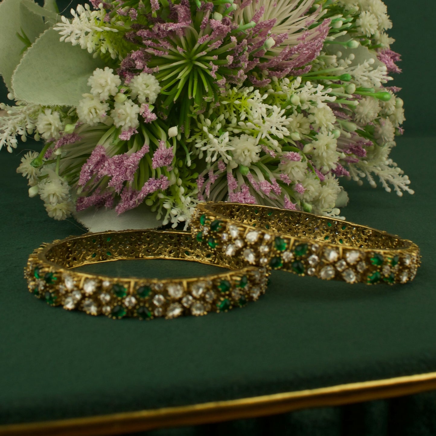 Lavish Design Fusion Kundan & Polki Victorian Bangles