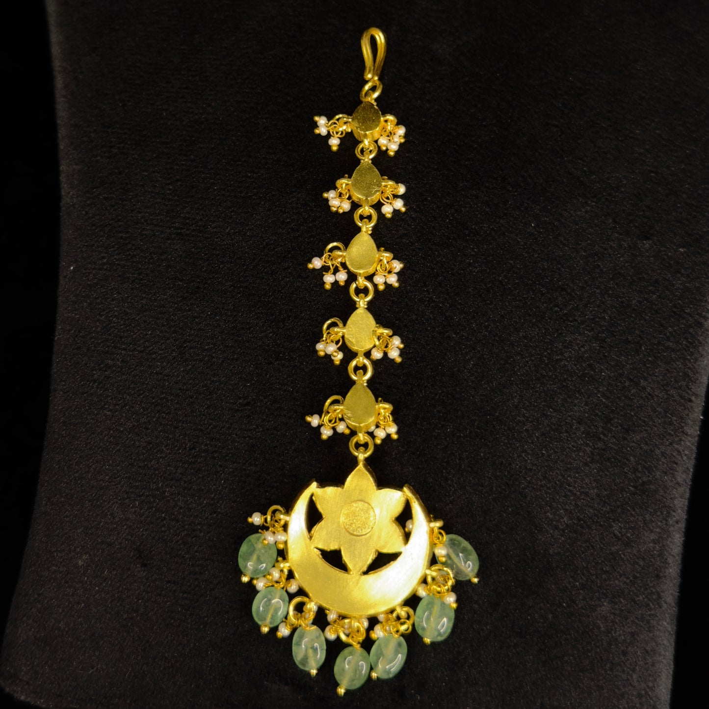 Royal Elegance Jadau Kundan Maang Tikka in white