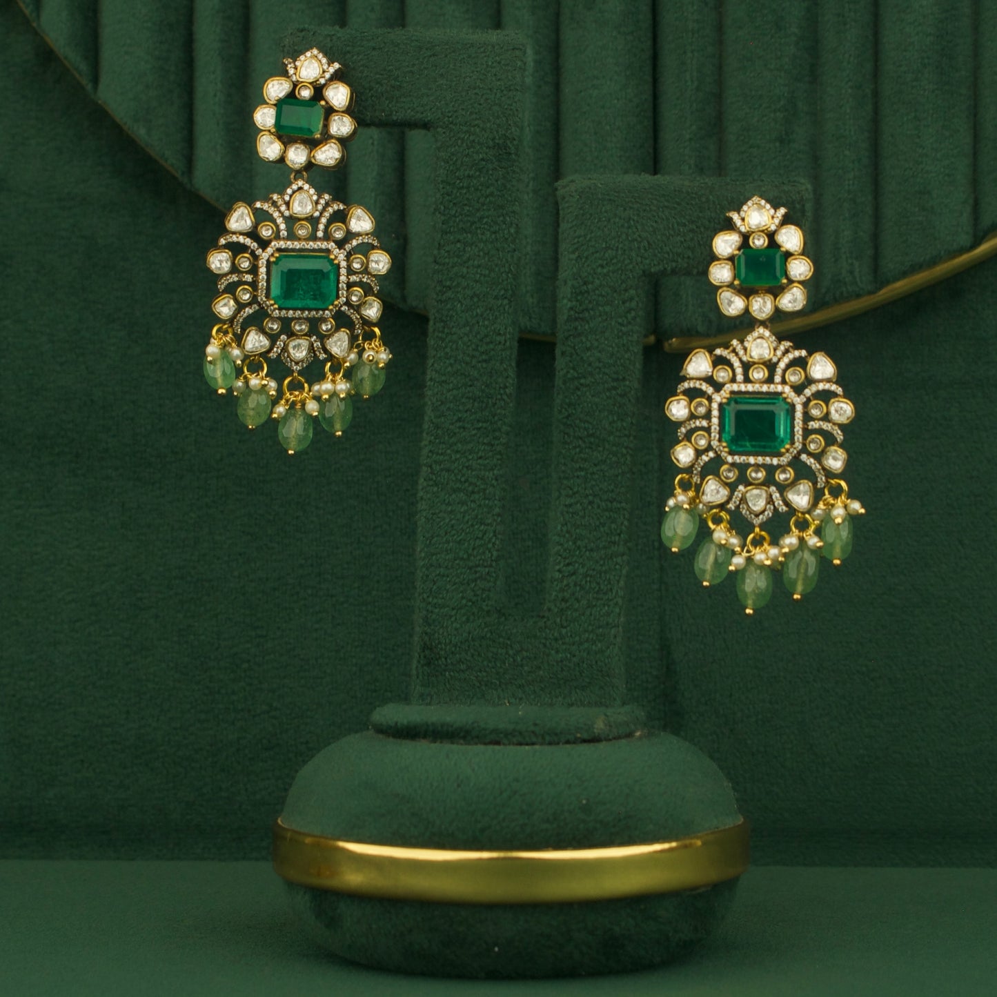 Timeless 2/ Layered Design Polki Victorian Short Necklace Set