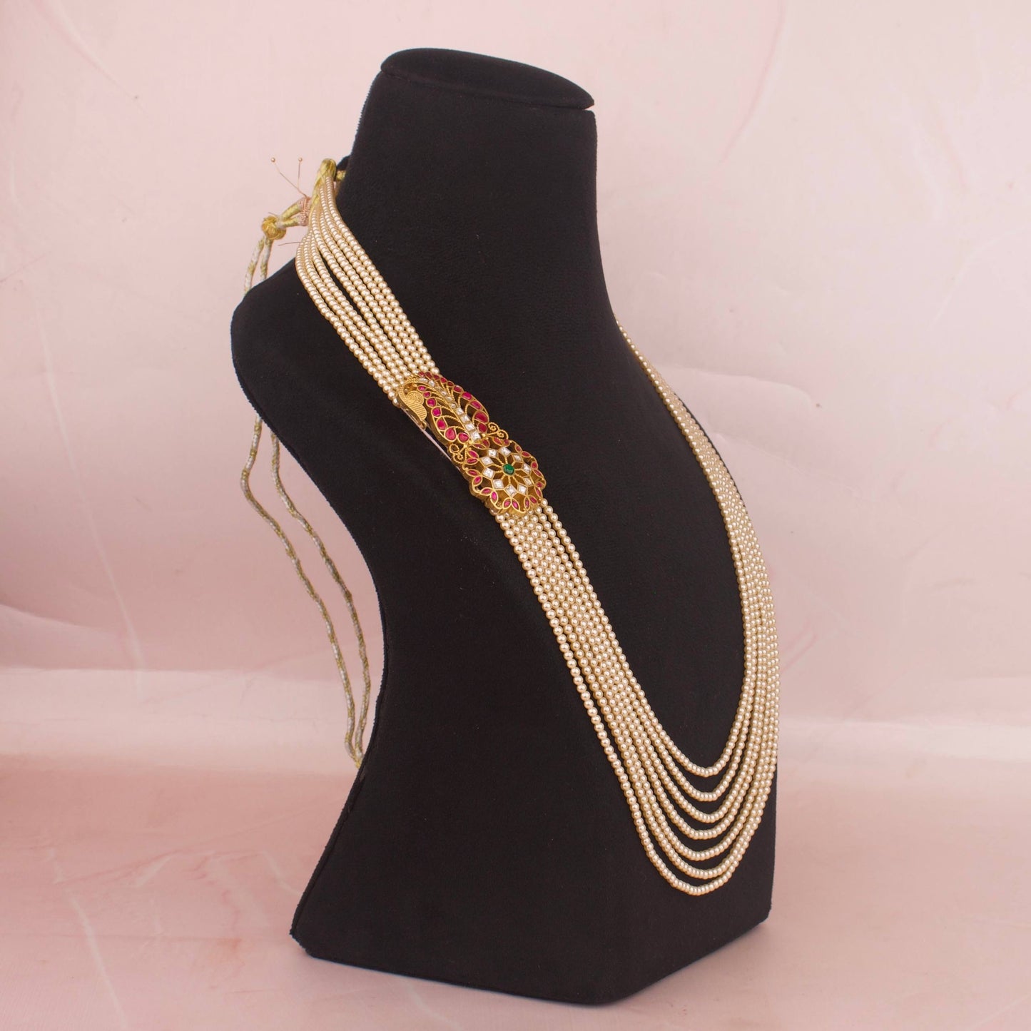 Dazzling Jadau Kundan Side Locket Pearl Mala