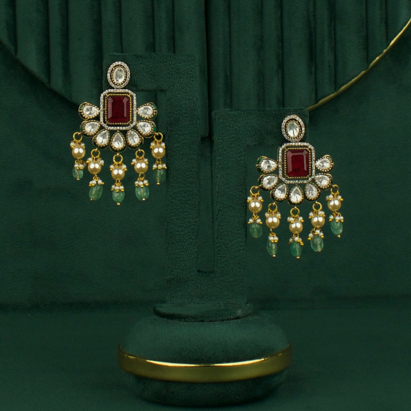 Sleek Polki Necklace With Earrings In Victorian Finish