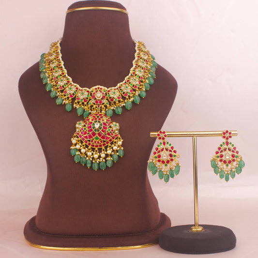 Timeless Jadau Kundan Necklace set With Matching Earrings