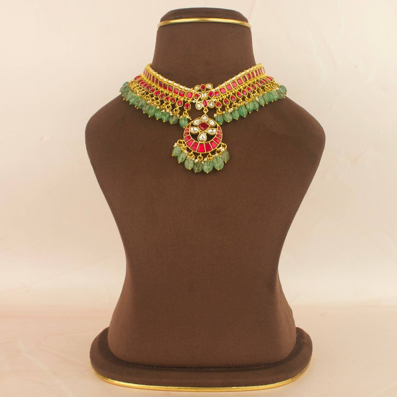 Captivating Floral Design Locket Jadau Kundan Choker