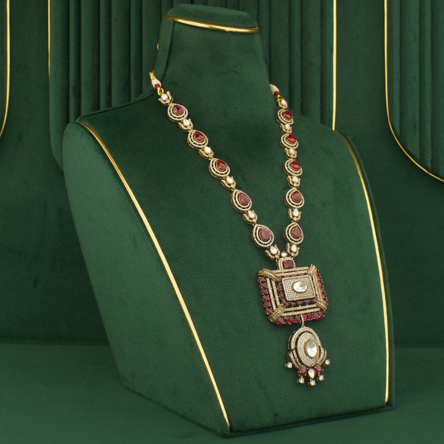 Sleek Design Fusion Kundan & Polki Victorian Long Necklace Set