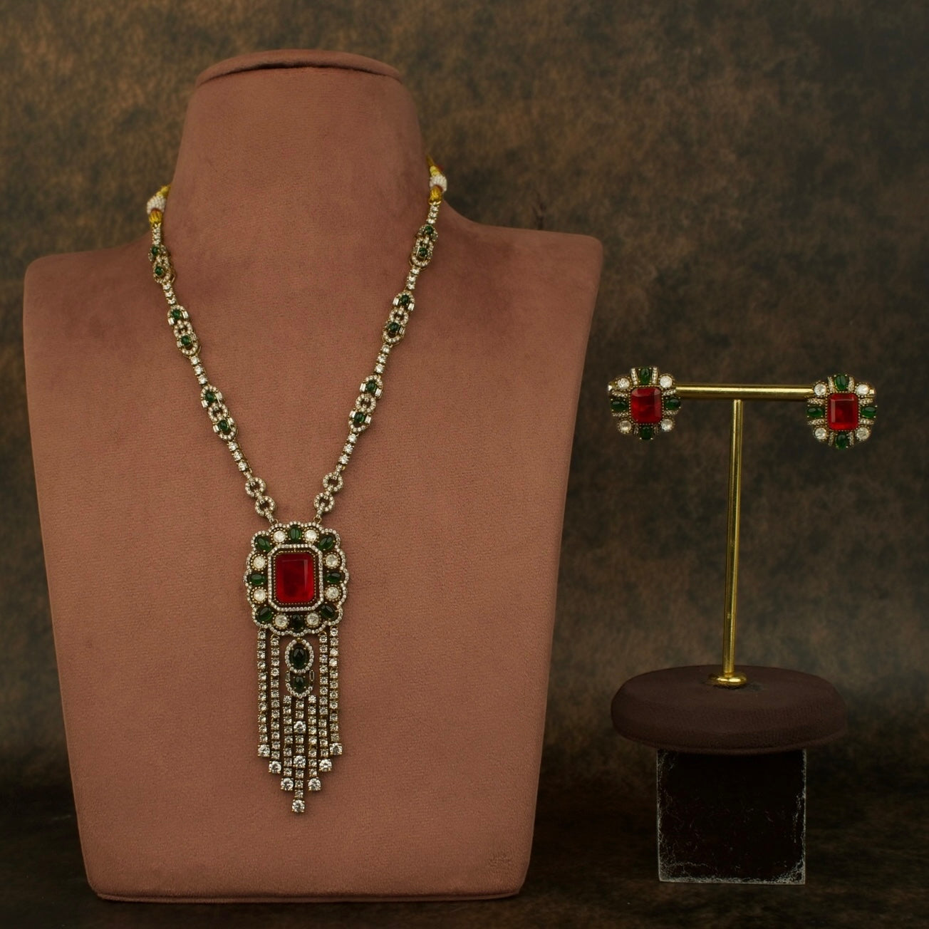 Elegant Victorian Cz Necklace With Studs