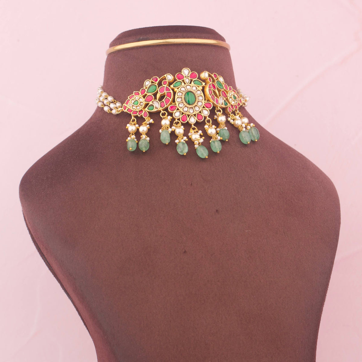 Green Emerald Jadau Kundan Choker With Pearl Drops Craftsmanship & Detail View - Dulhan Jewels