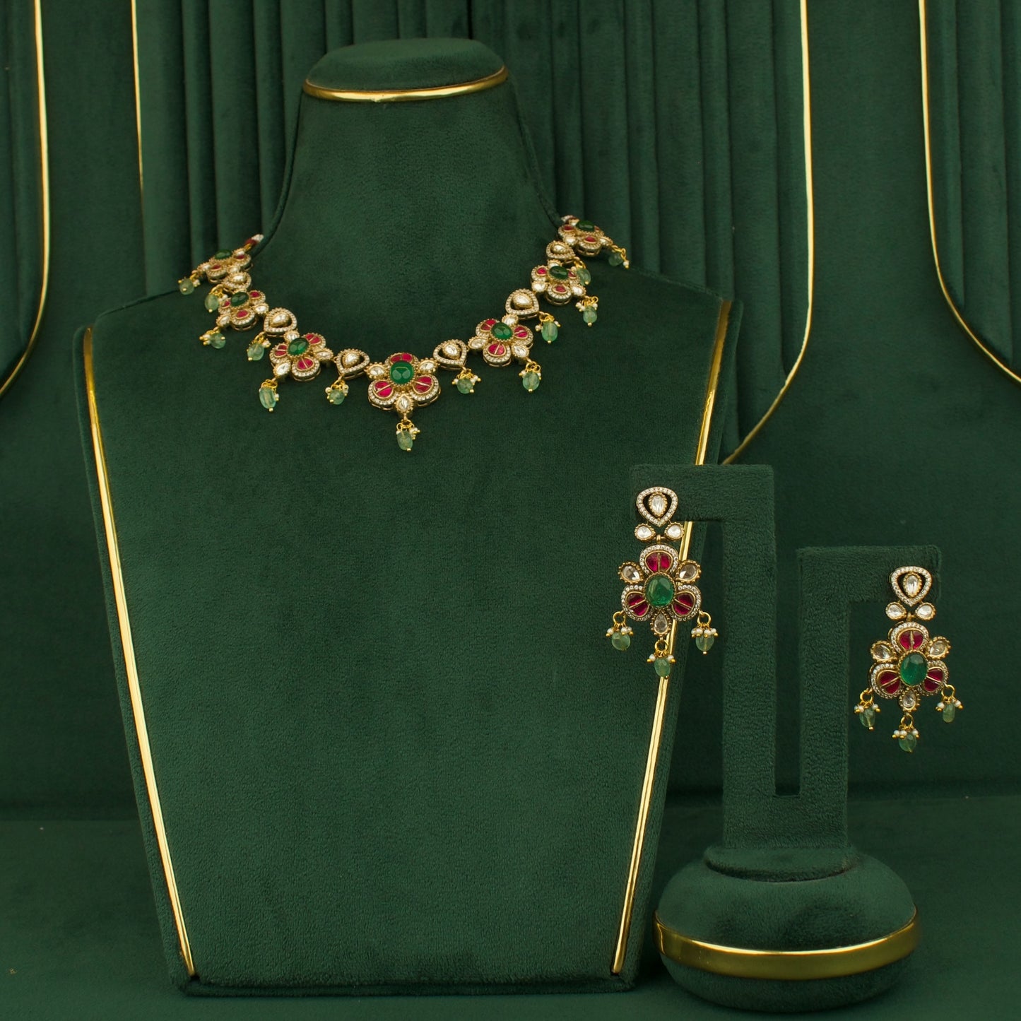 Refined Fusion Victorian Polki Kundan Short Necklace