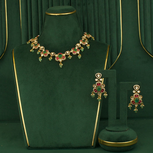 Refined Fusion Victorian Polki Kundan Short Necklace