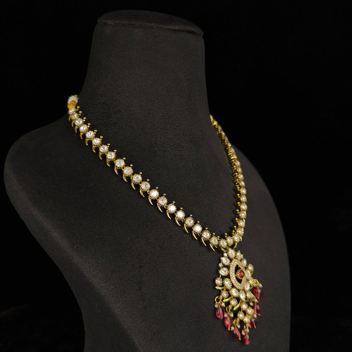 Victorian AD Necklace with push back earrings