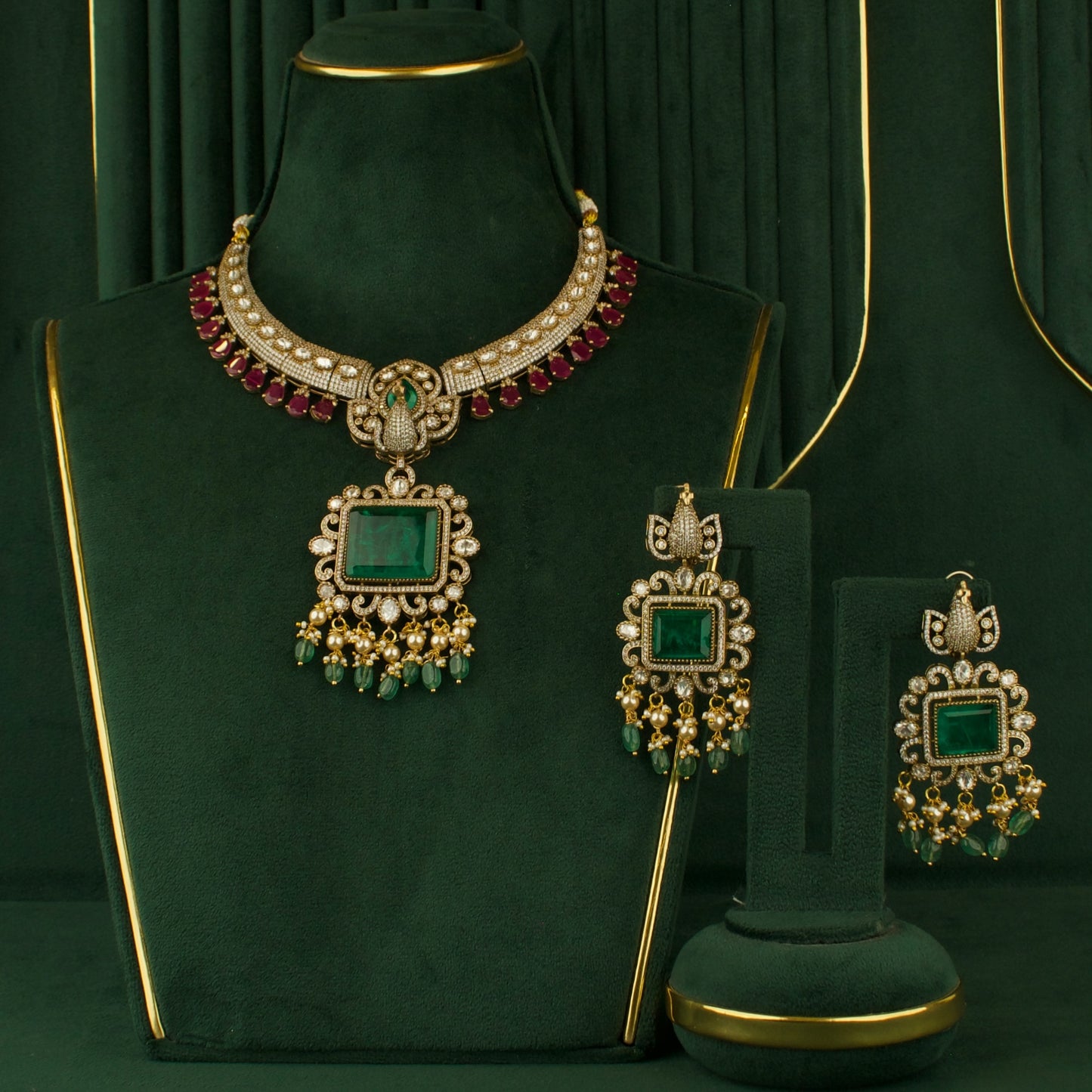 Bridal Captivating Design Fusion Kundan & Polki Victorian Necklace with Matching Earrings
