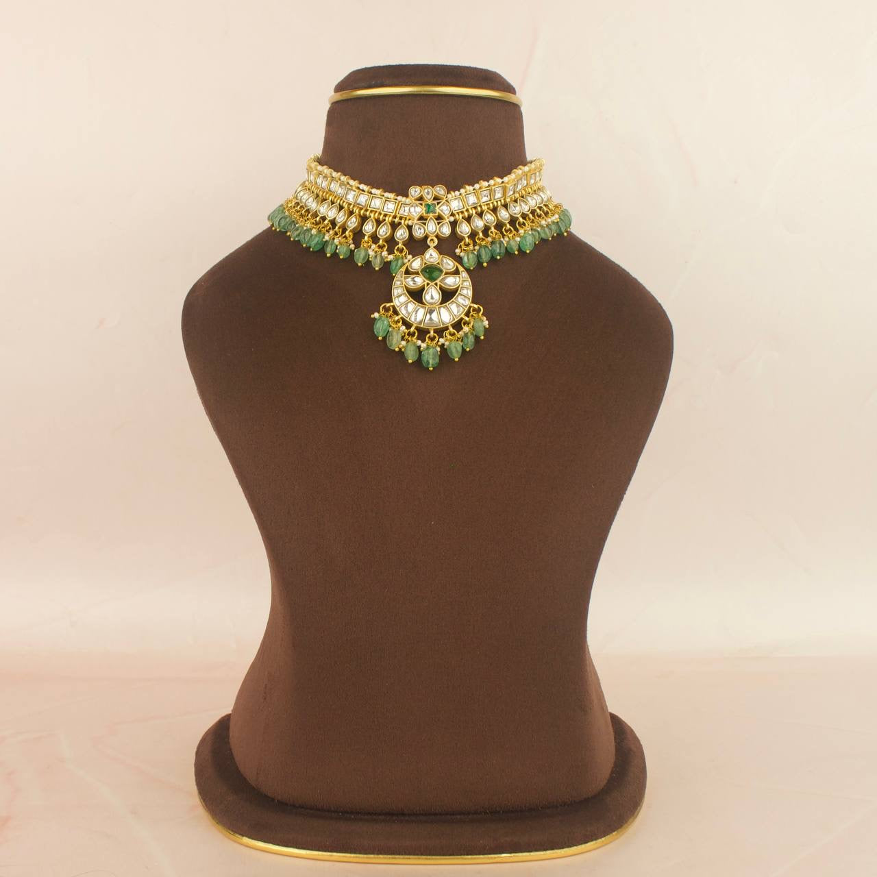Captivating Floral Design Locket Jadau Kundan Choker