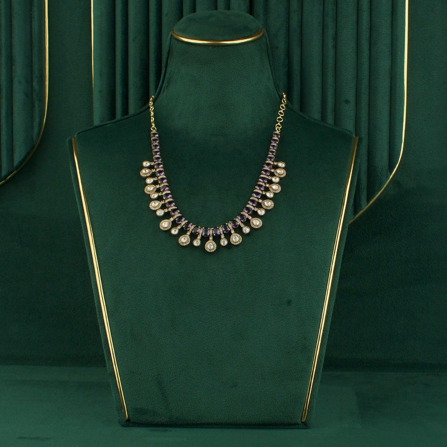 Trending One-Line Victorian Necklace Set with drop earrings