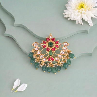 Mini Jadau Kundan Pendant With Green Beads
