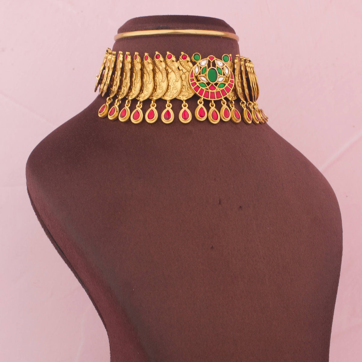 Simple Nakshi Jadau Kundan Choker Craftsmanship & Detail View - Dulhan Jewels