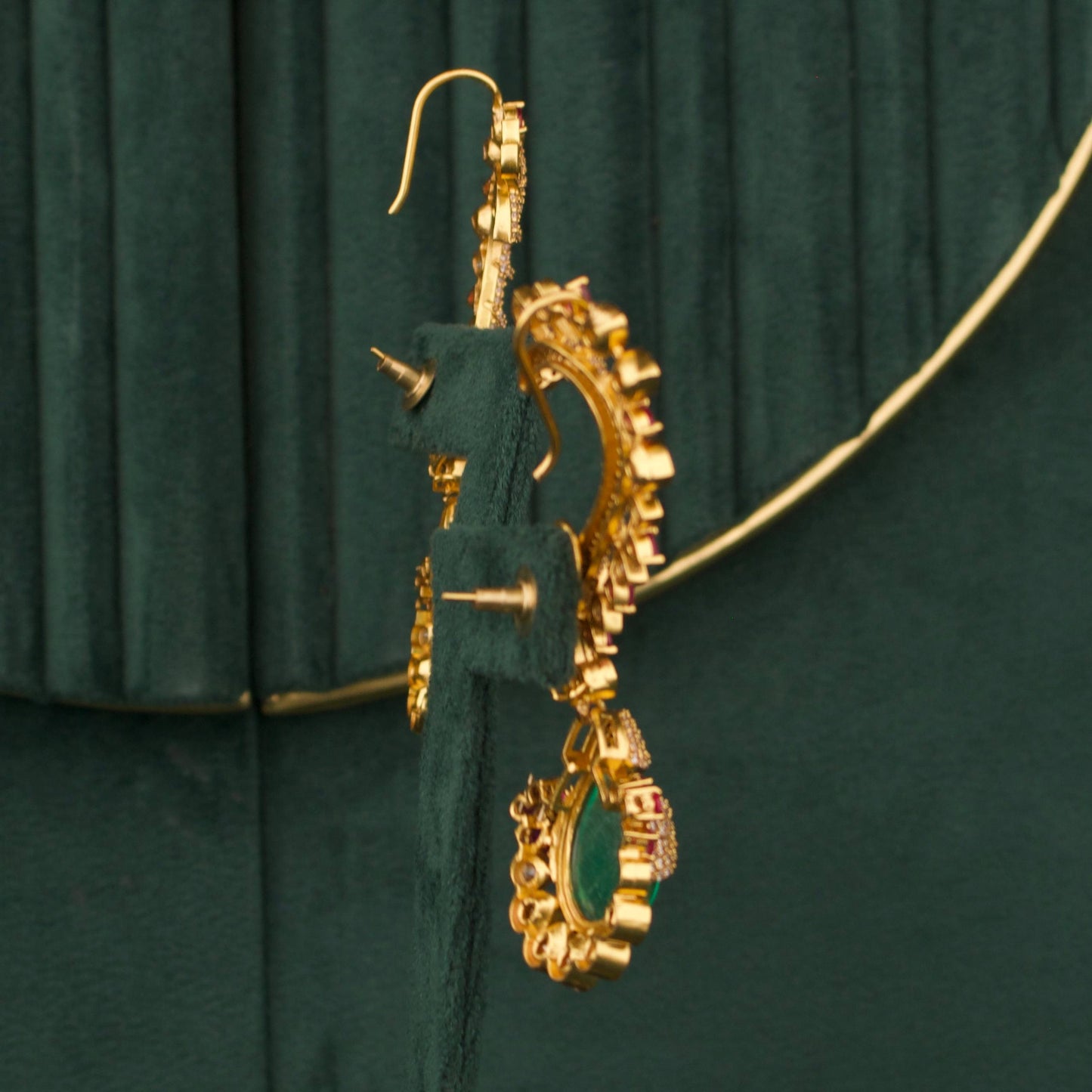 Grand Victorian Emerald Drop Necklace Set With Designer Earrings