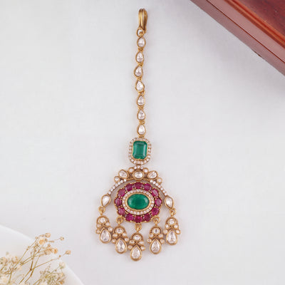 Elegant Emerald Maang Tikka With Ruby And Polki Accents