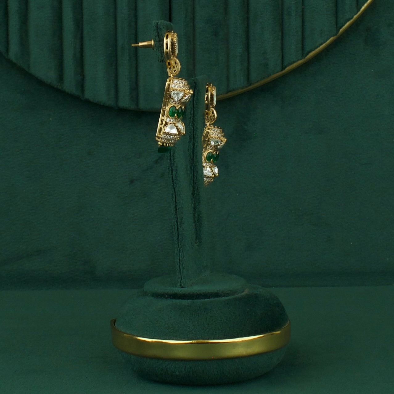 Sleek Polki Mehandi Victorian Short Necklace Set With Matching Earrings