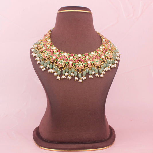 Graceful Jadau Kundan Short Necklace With Beads & Pearls Hangings